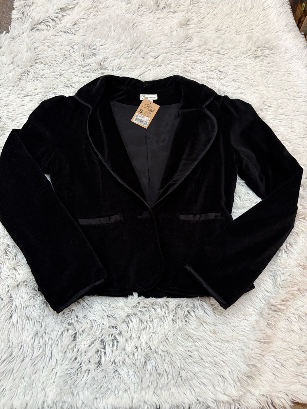 Plugg Black Velvet Blazer Jacket Size Small - Picture 11 of 14